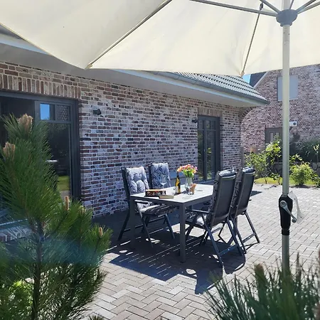 Strandlaeufer Holiday home