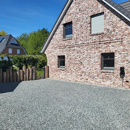 Strandlaeufer Holiday home *